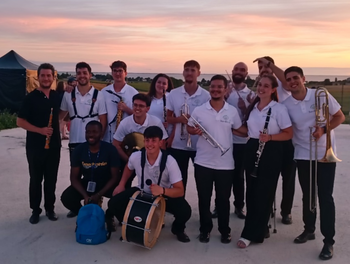 Gran éxito de la agrupación Rural Band en Francia