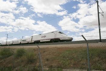 Renfe recupera el servicio Madrid-Valencia de AVE