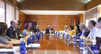 El Consejo de Dirección de la UCLM se reúne en las Cortes