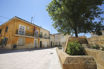 El PP señala a la alcaldesa de Villalba de la Sierra