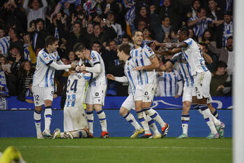 La Real Sociedad empata 'in extremis' ante el Alavés