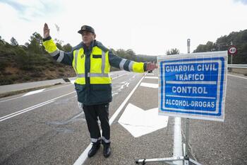 Dos conductores ebrios intentan engañar a la Guardia Civil