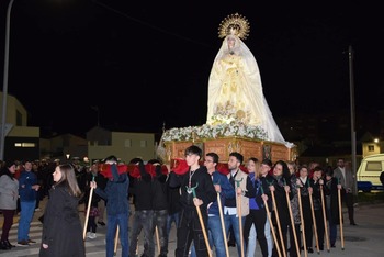 La Hermandad Cristo del Amor conmemora a la Virgen de la Paz